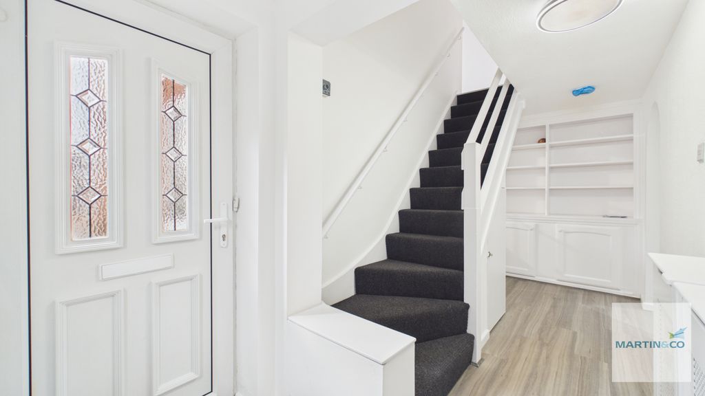 Property photo 2 of 11 Cam03663G0-Pr0259-Still002