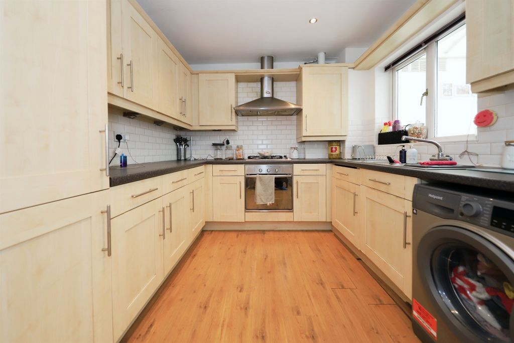 Property photo 3 of 16