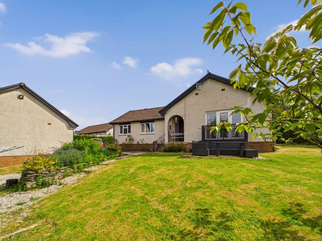 Property photo 1 of 31