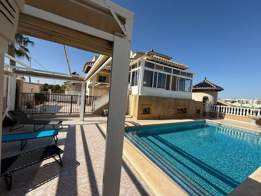 Property photo 1 of 42