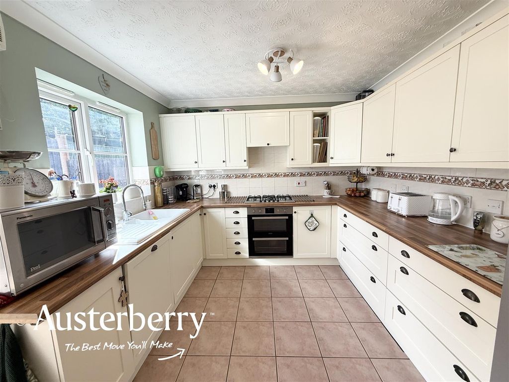 Property photo 3 of 25 Img_4905.Jpg