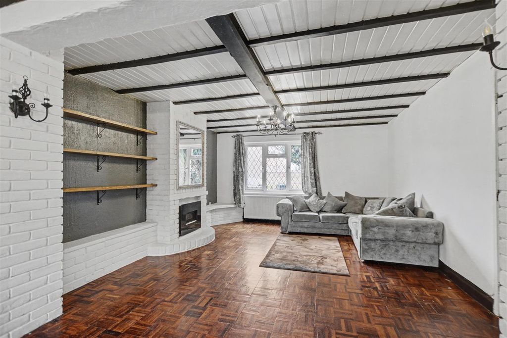 Property photo 2 of 24 Lounge Diner_2.Jpeg