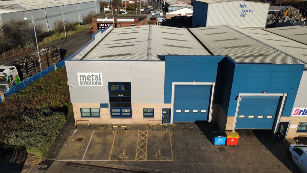 Property photo 1 of 3