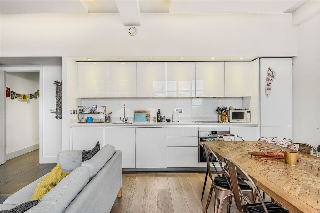 Property photo 2 of 18 Open Plan Living