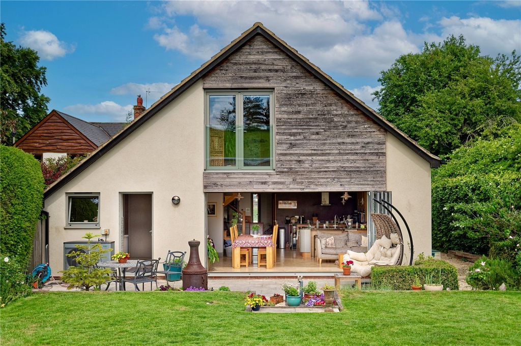 Property photo 1 of 16 Picture No. 21