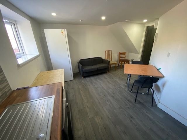 Property photo 2 of 5 Living Room