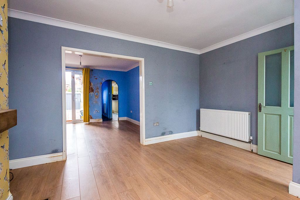 Property photo 3 of 11 Lounge/Dining Room
