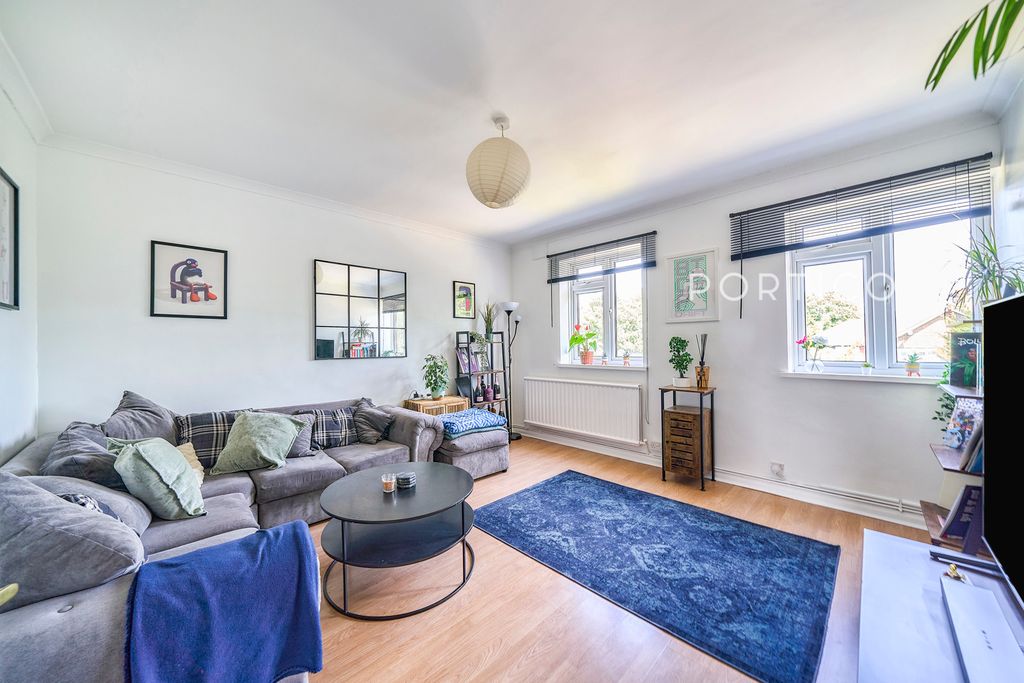 Property photo 1 of 10 Pbox-Img.Jpg