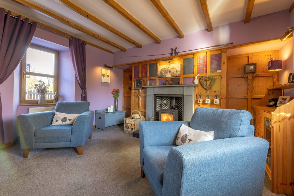 Property photo 3 of 25