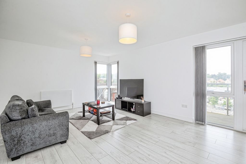 Property photo 2 of 15 Pbox-Img.Jpg