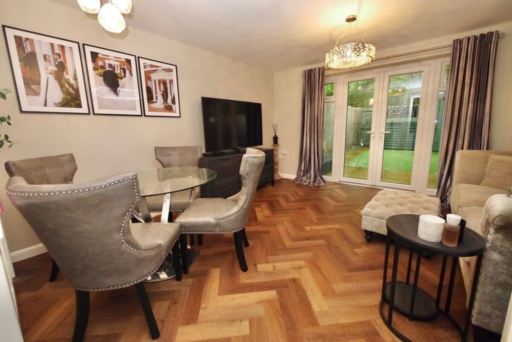 Property photo 2 of 18 2