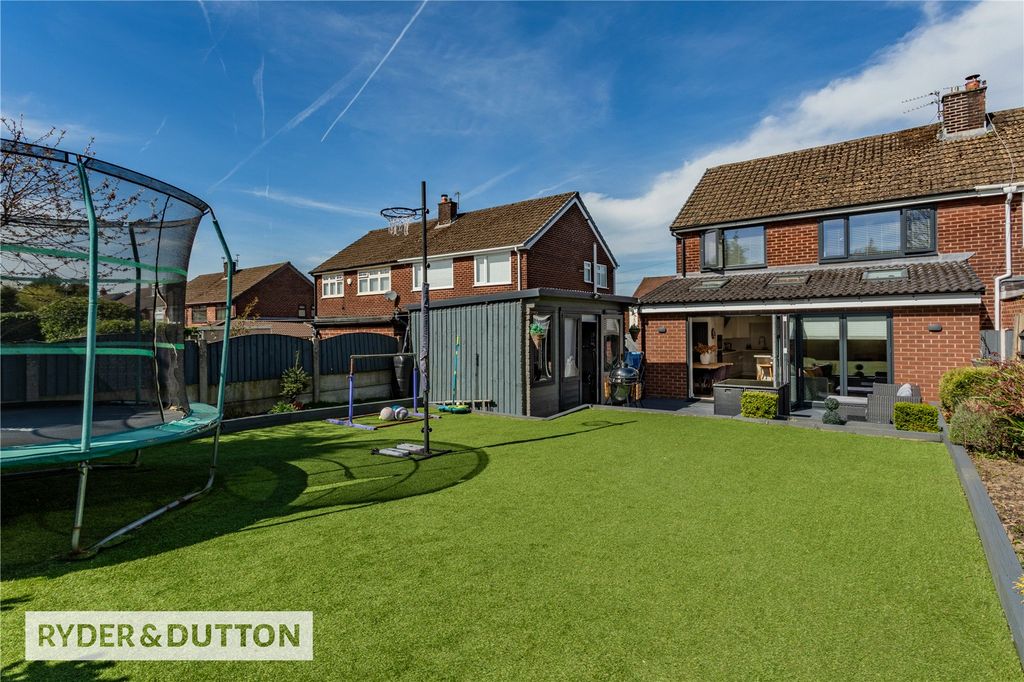 Property photo 3 of 28 Picture No. 25