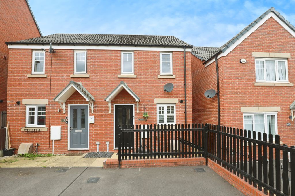 Property photo 1 of 16 Front