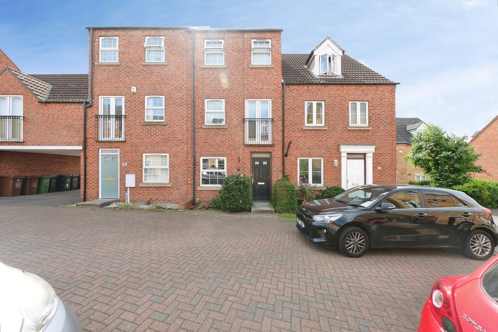 Property photo 1 of 18 Pbox-Img.Jpg