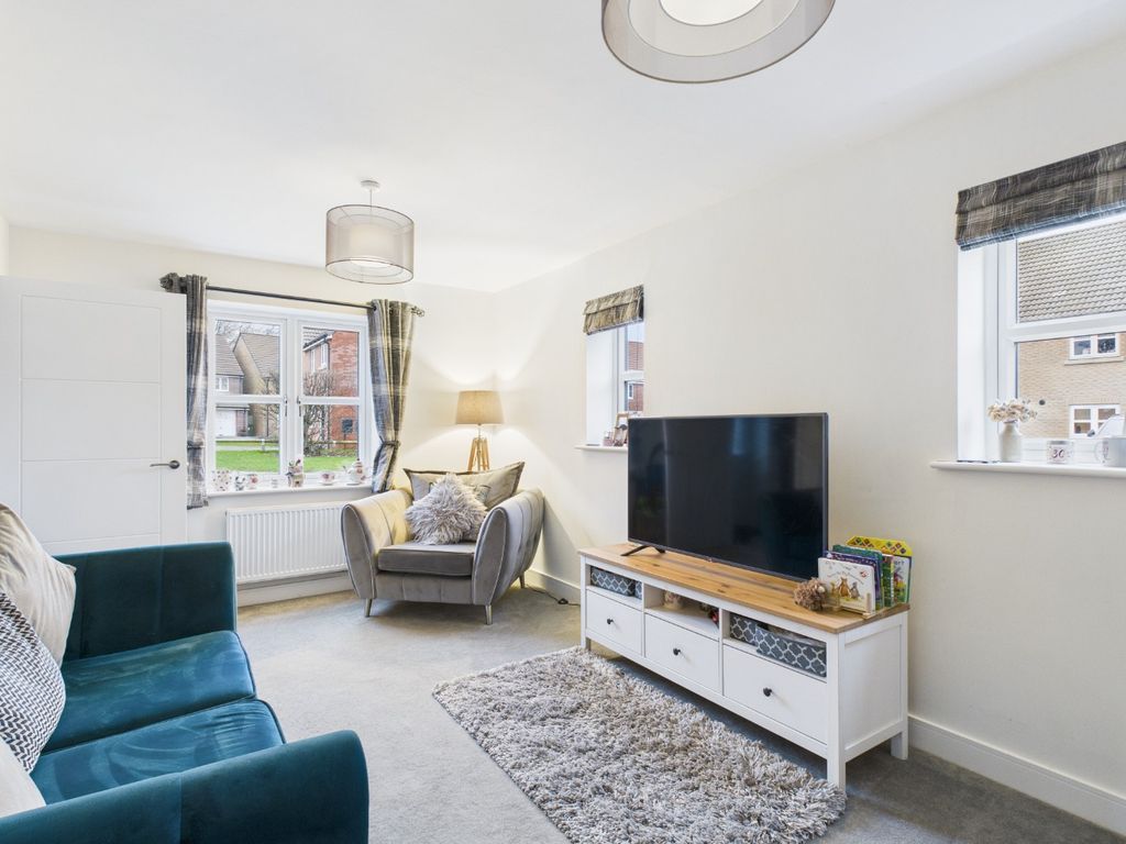 Property photo 2 of 24 4838284