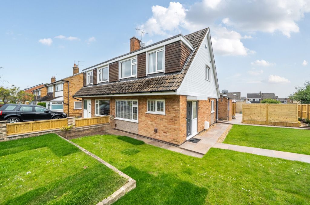 Property photo 1 of 19 Ewemove Harrogate House Front