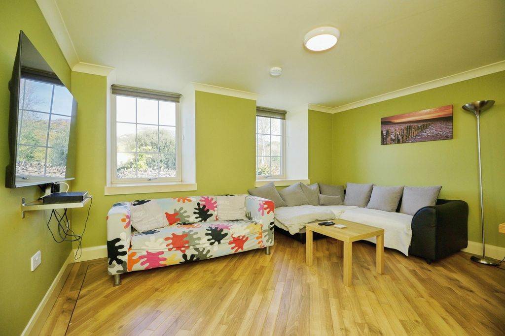 Property photo 2 of 17 Pbox-Img.Jpg
