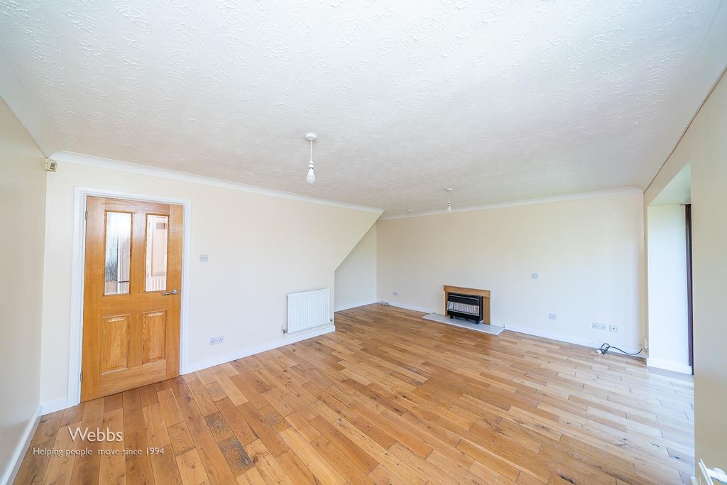 Property photo 2 of 30 Â© New Webbs Estate Agents Â© (1 Of 127).Jpg