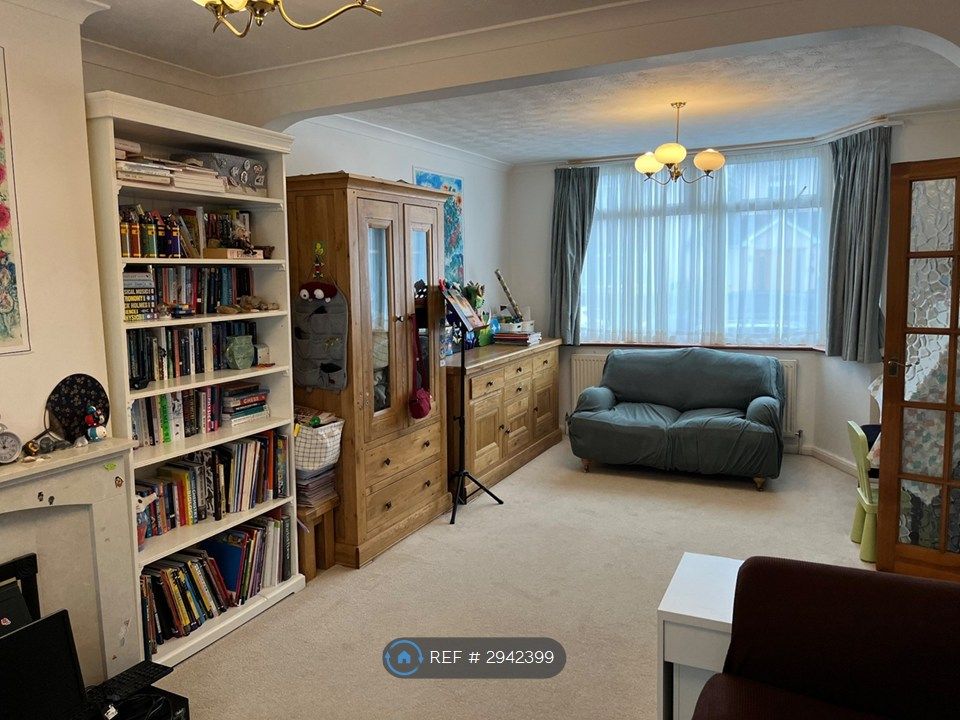 Property photo 2 of 24
