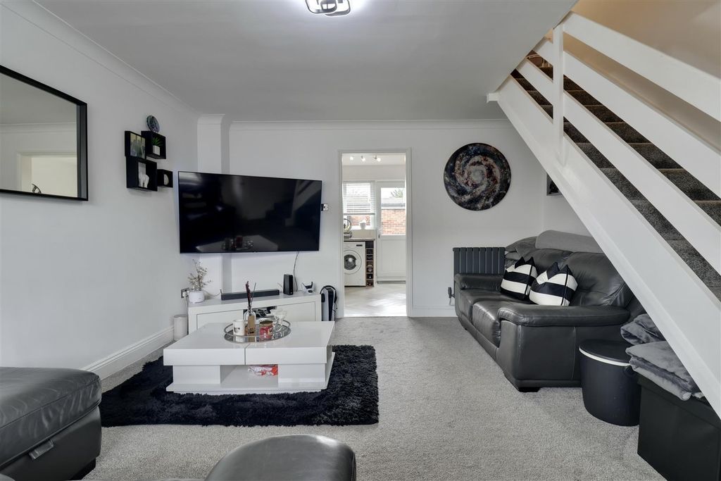 Property photo 1 of 15 Bcdc9Cce-E0A4-495C-B7Ab-68807E5B1896_1_201_A.Jpeg