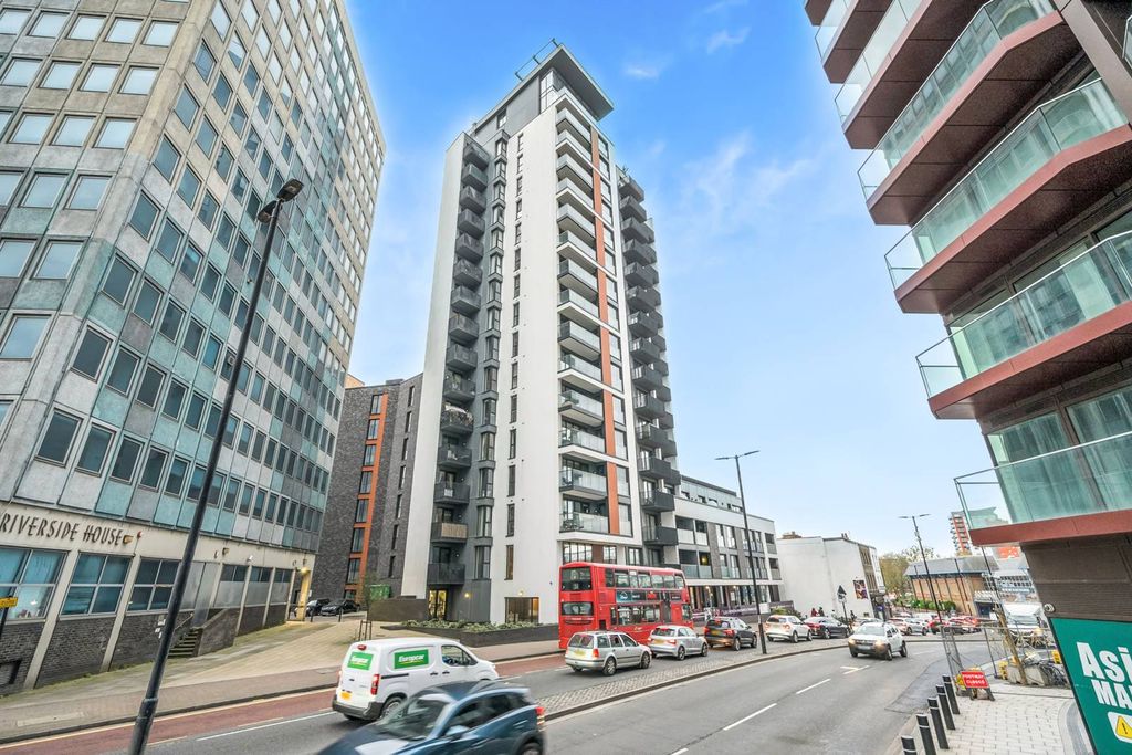 Property photo 1 of 15