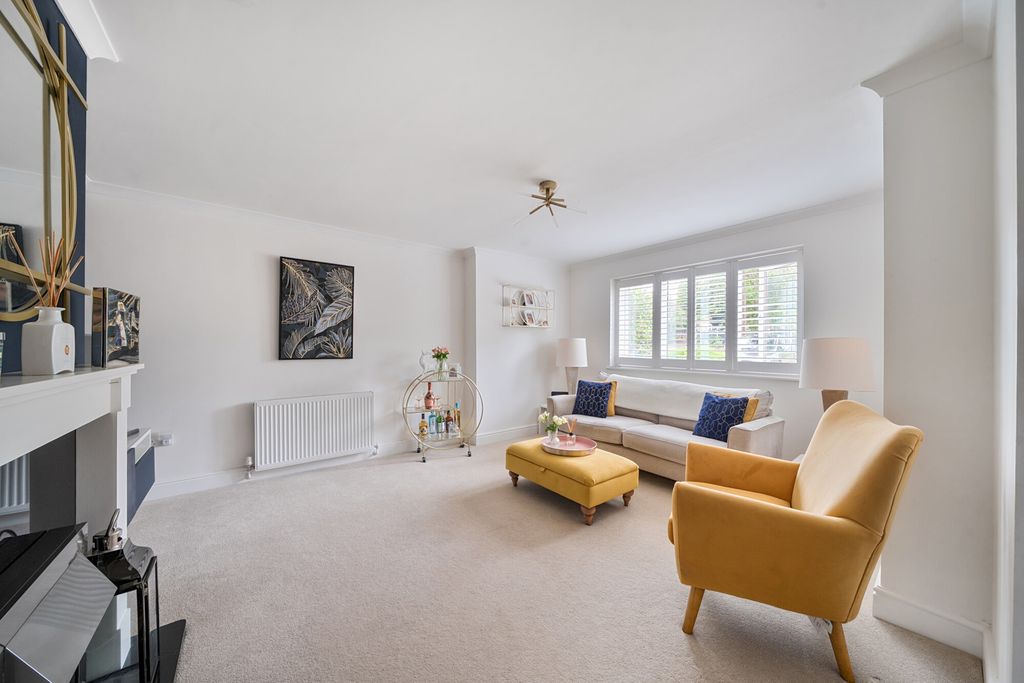 Property photo 3 of 20 1509848-21-6A857B...