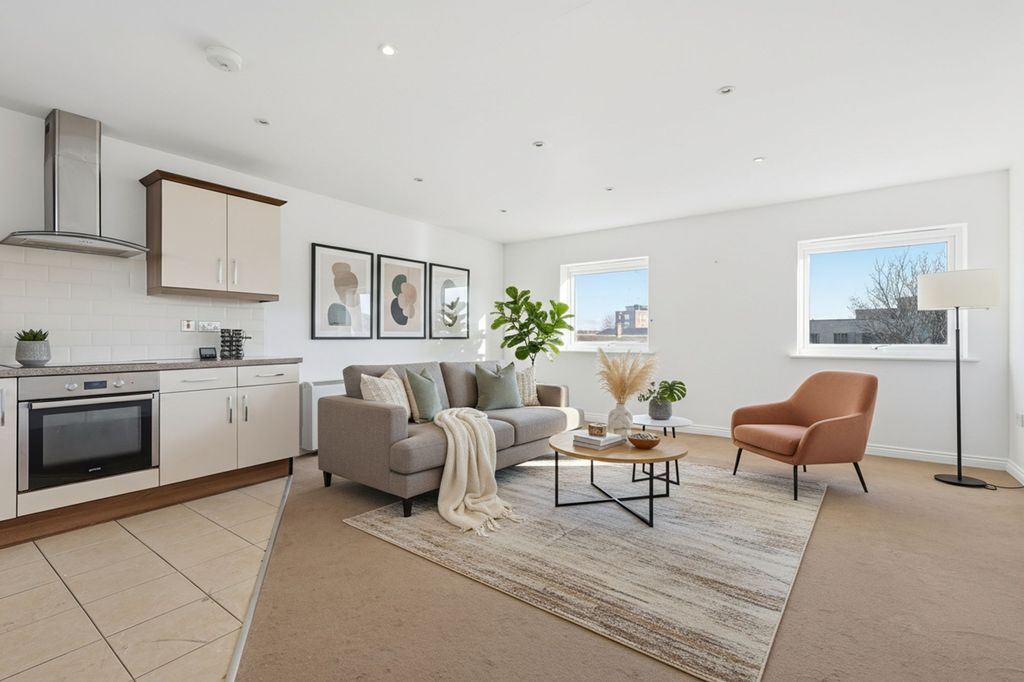 Property photo 2 of 6