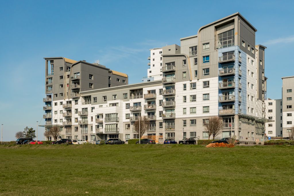 Property photo 1 of 27 Primary Property Image