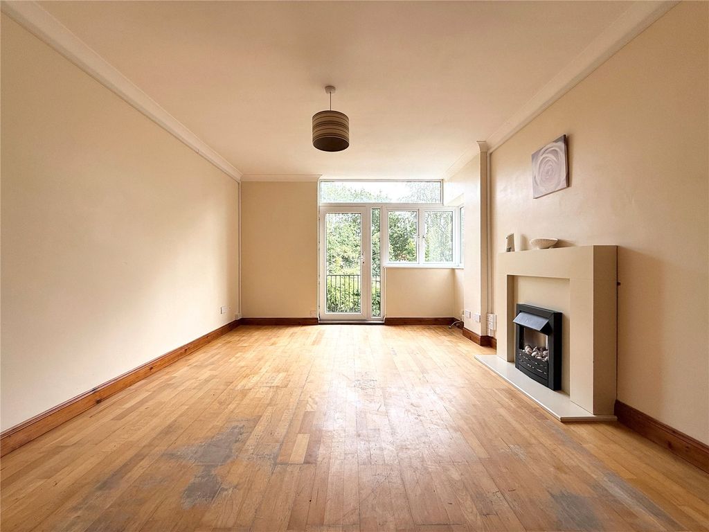 Property photo 3 of 9 Picture No. 04