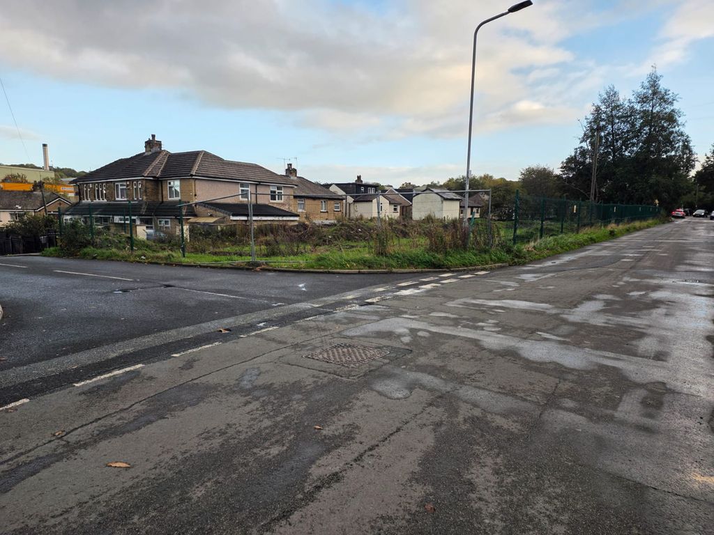 Property photo 1 of 15 Land On Upper Castle Street, Bradford, Bd5 7Ry