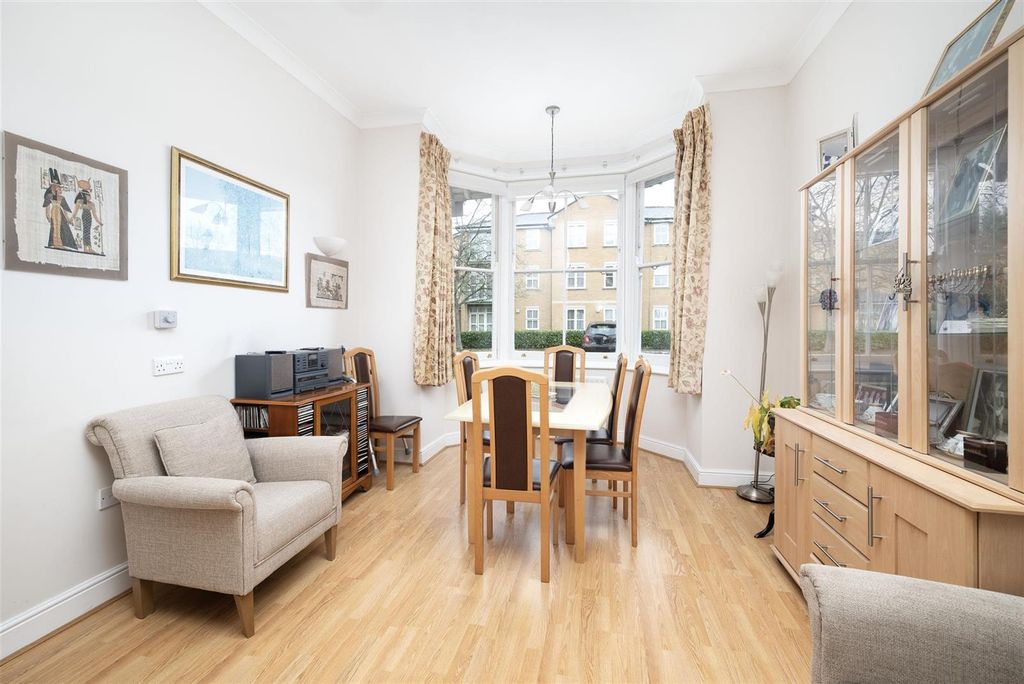 Property photo 3 of 14 Photo 2