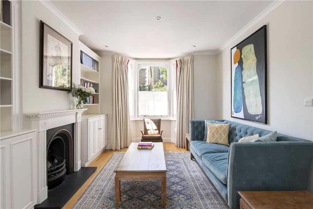 Property photo 2 of 15 Picture No. 17