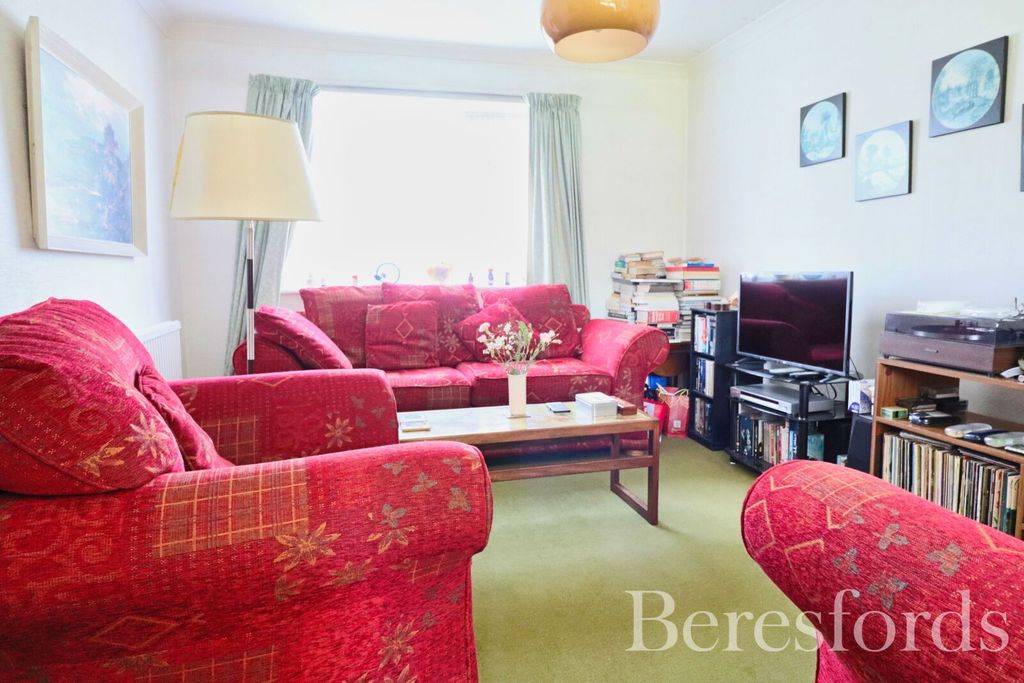 Property photo 2 of 17 Picture 2