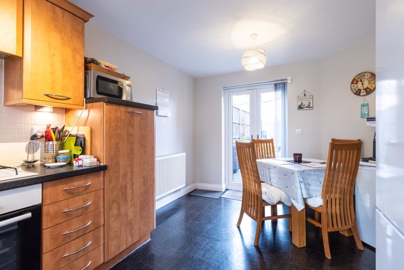 Property photo 3 of 27 Kitchen/Diner