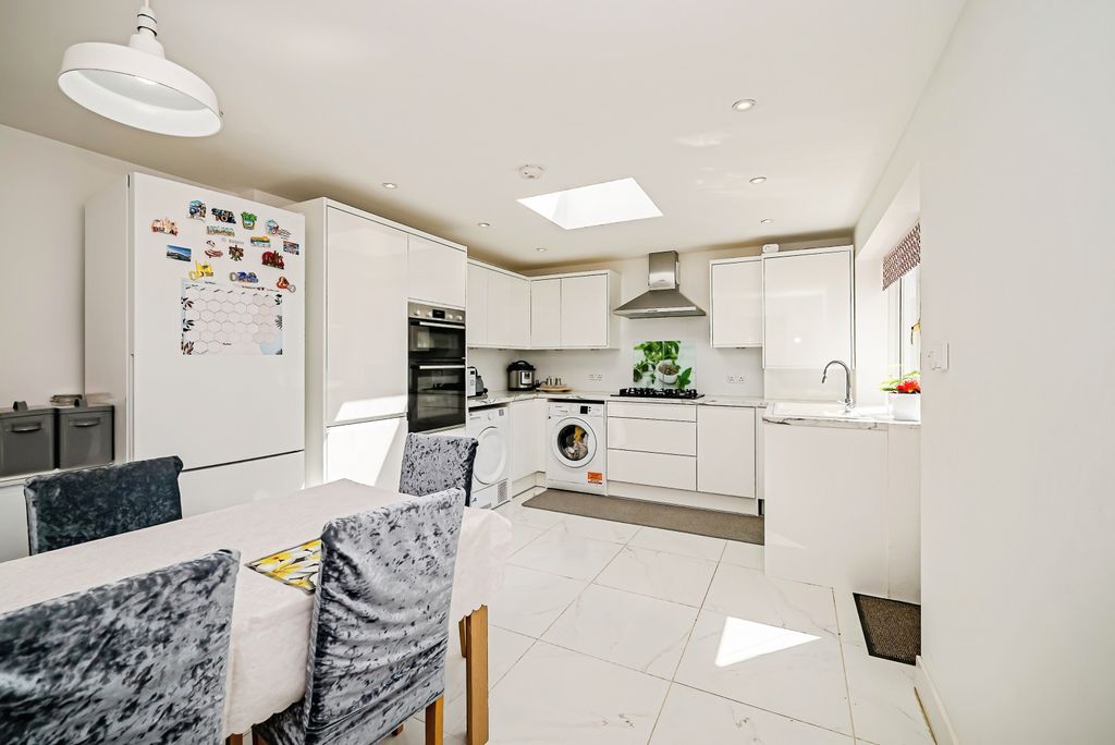 Property photo 2 of 13 Kitchen/Diner