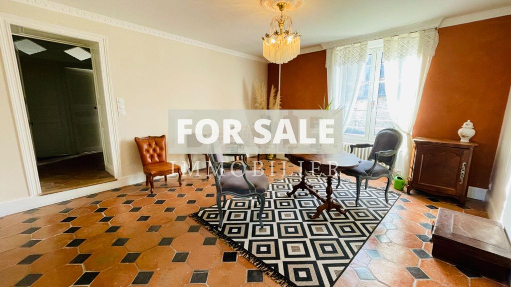 Property photo 3 of 11