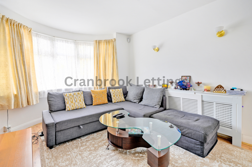 Property photo 1 of 16 Three Bedroom Flat