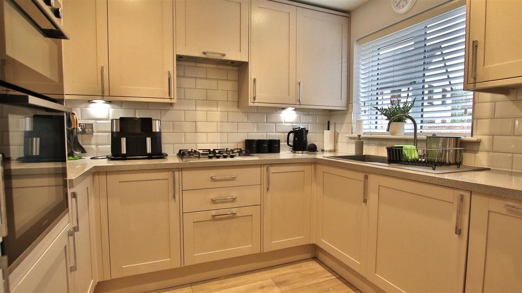 Property photo 2 of 16 Img_1680.Jpg