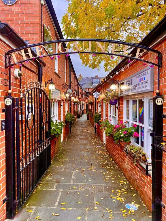 Property photo 1 of 6