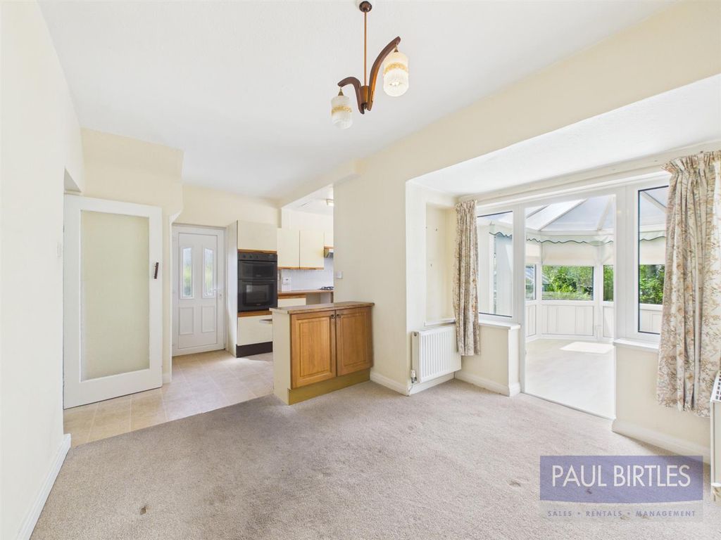 Property photo 3 of 24 Cam04378G0-Pr0354-Still018.Jpg