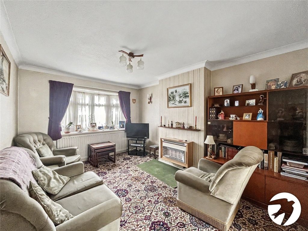 Property photo 2 of 17 Picture No. 04