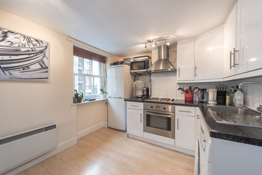 Property photo 1 of 10 Open Plan Recepti...