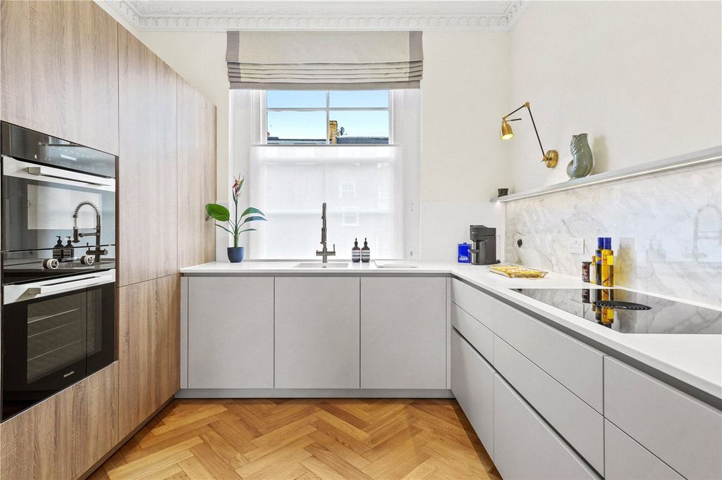 Property photo 3 of 11 Picture No. 04