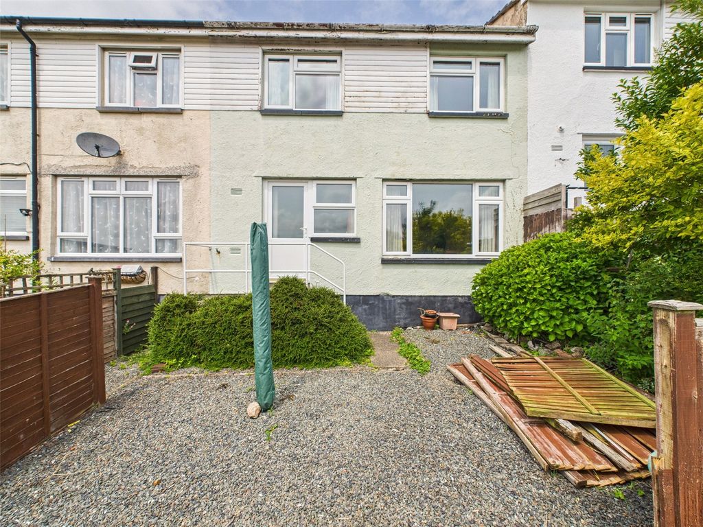 Property photo 2 of 13 Outside