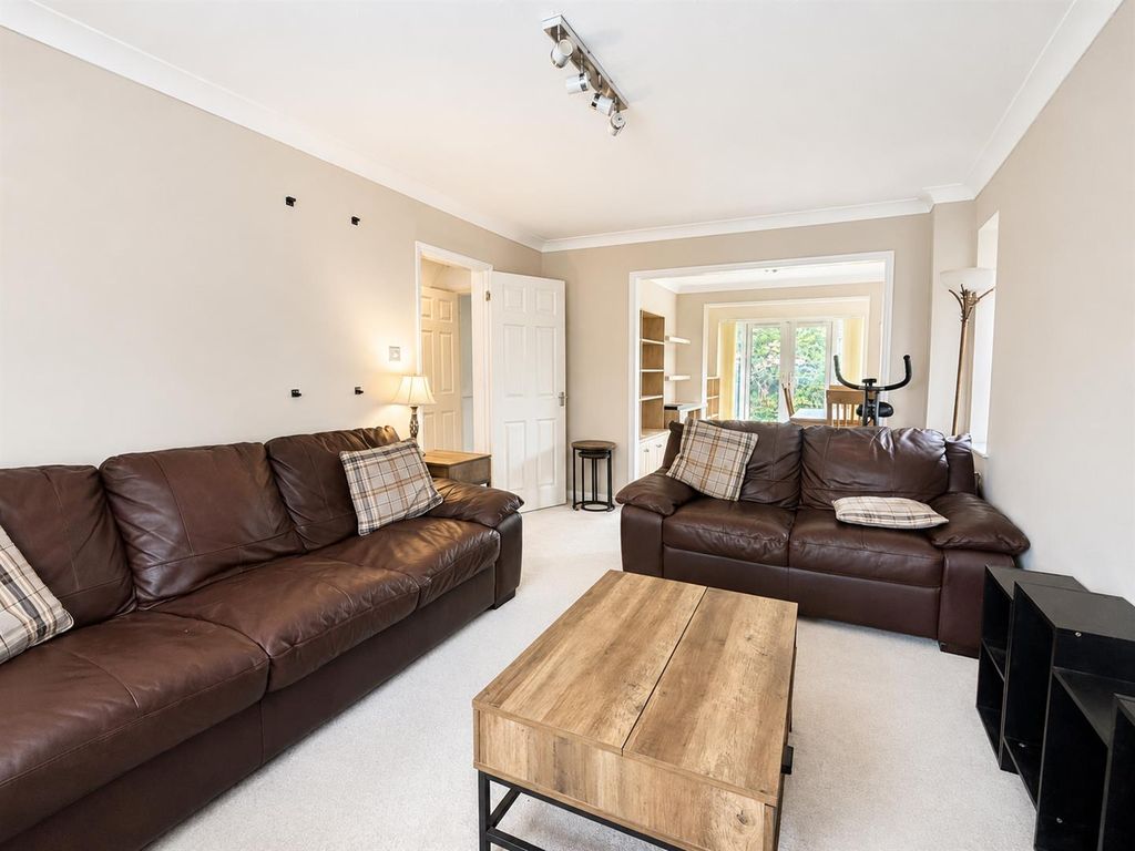 Property photo 2 of 12 98Ec8Dca-A8E7-4955-8c98-083c6250B29F.Png