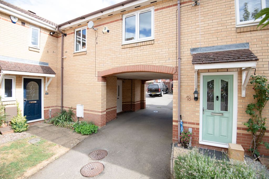 Property photo 1 of 11