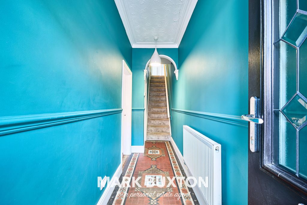 Property photo 3 of 26
