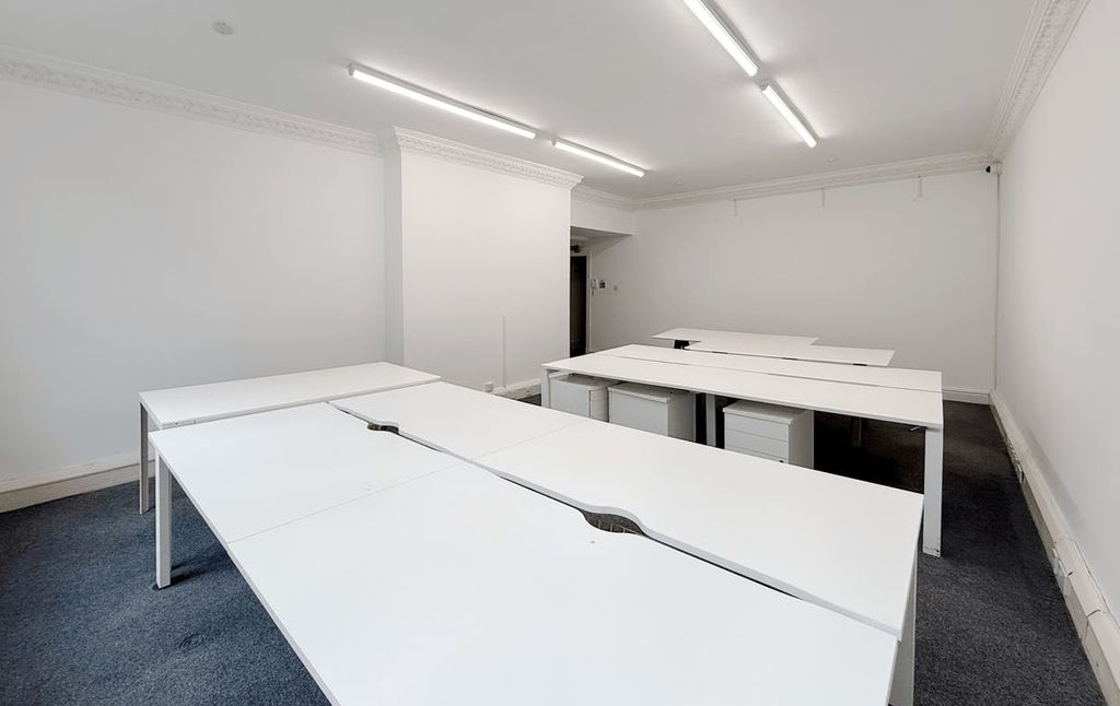 Property photo 3 of 9 Kingscourt_Officestolet_0000S_0002S_0002_Layer32Min.Png