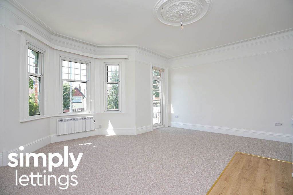 Property photo 3 of 15 Photo 6