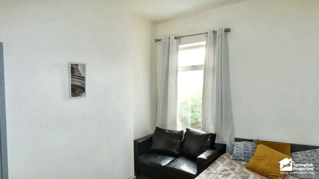 Property photo 3 of 12 Image 3
